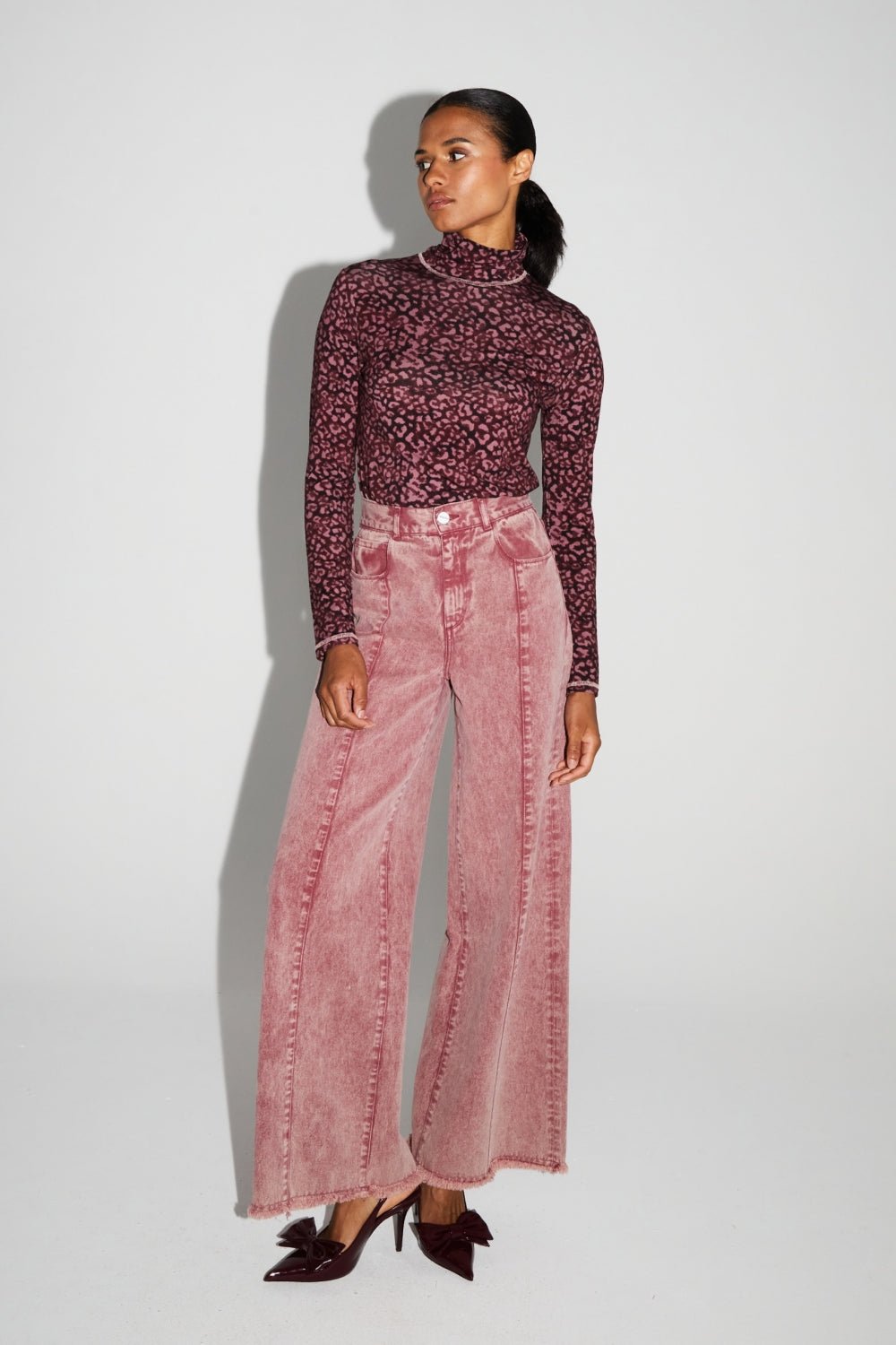 Trouser Denim Swiggy Palazzo Burgundy |سروال Denim Palazzo Burgundy - Maison Clad