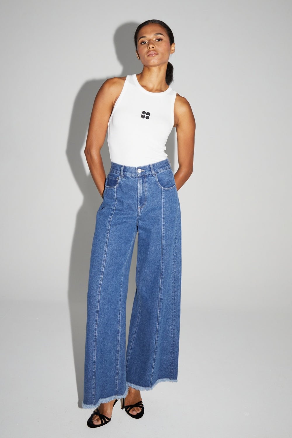 Trouser Denim Swiggy Palazzo Medium Blue |سروال Denim Palazzo Medium Blue - Maison Clad
