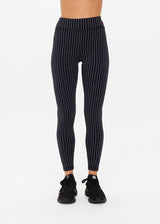 ZENITH 25IN MIDI LEGGING| سروال ضيق Zenith - Maison Clad