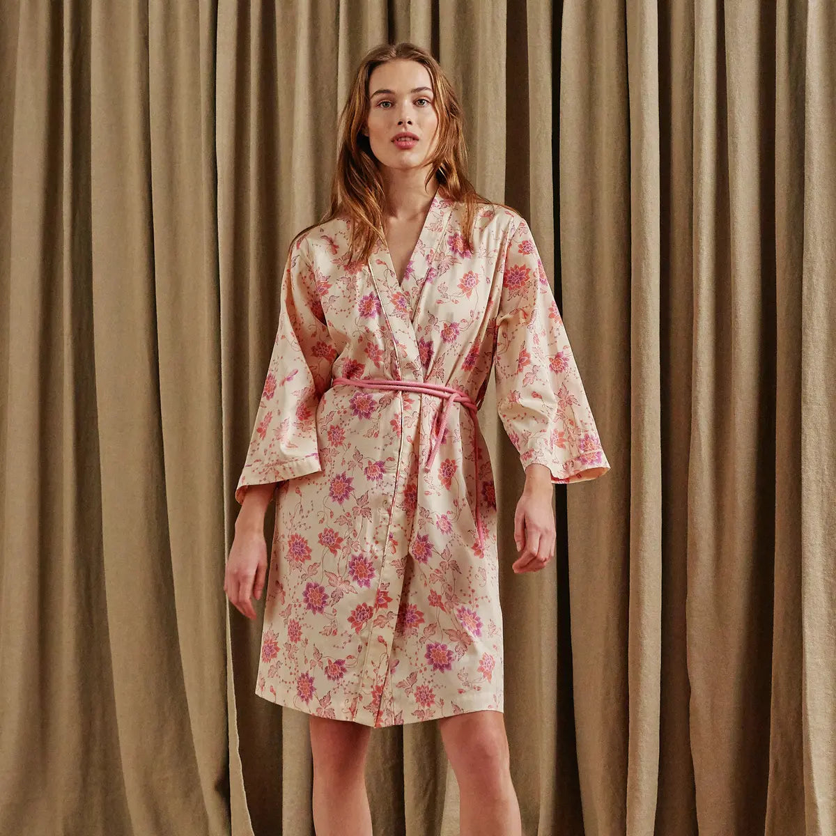 Kimono Jolie Batik Flower - Jolie Batik Flower ثوب فضفاض